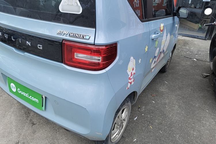 Used Wuling Hongguang MINIEV 2021 Macaron Premium Model – Lithium Iron Phosphate Right Rear Taillight