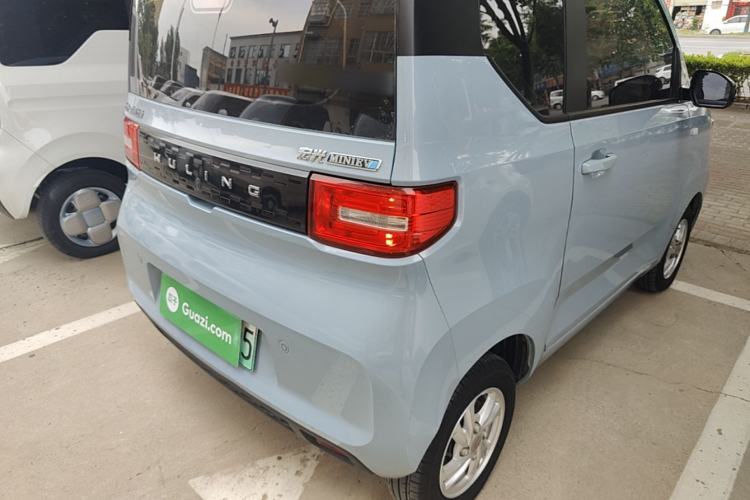 Used Wuling Hongguang MINIEV 2021 Macaron Fashion Model Lithium Iron Phosphate Right Rear Taillight