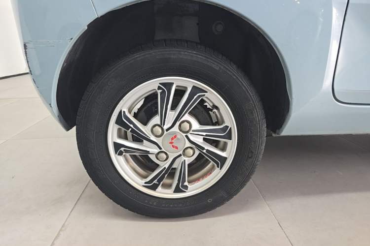Used Wuling Hongguang MINIEV 2021 Macaron Premium Model – Lithium Iron Phosphate Right Rear Wheel Hub
