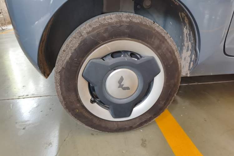Used Wuling Hongguang MINIEV 2021 Macaron Premium Model – Lithium Iron Phosphate Right Rear Wheel Hub