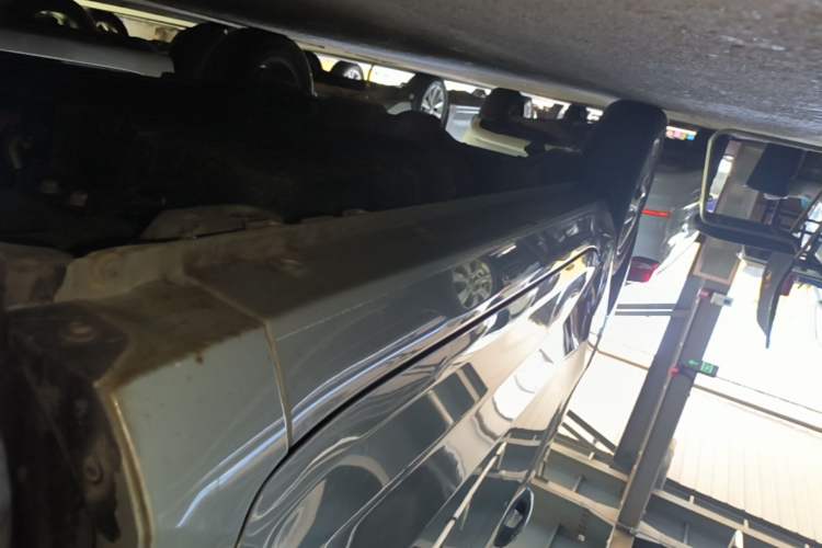 Used Wuling Hongguang MINIEV 2021 Macaron Premium Model – Lithium Iron Phosphate Right Side Sill