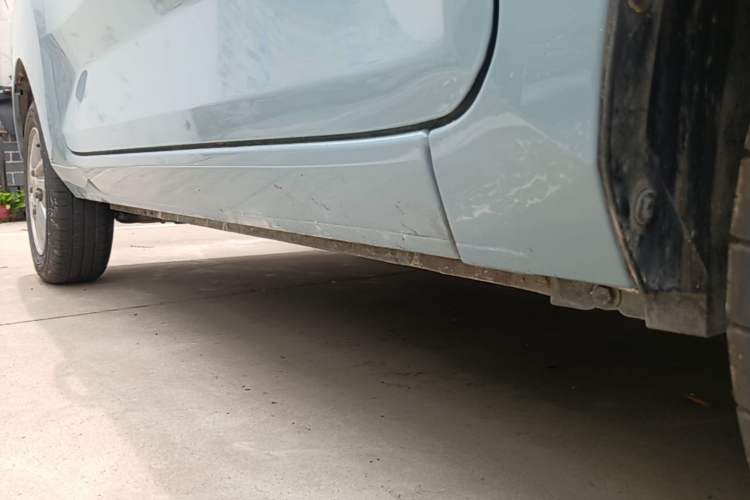 Used Wuling Hongguang MINIEV 2021 Macaron Fashion Model Lithium Iron Phosphate Right Side Sill
