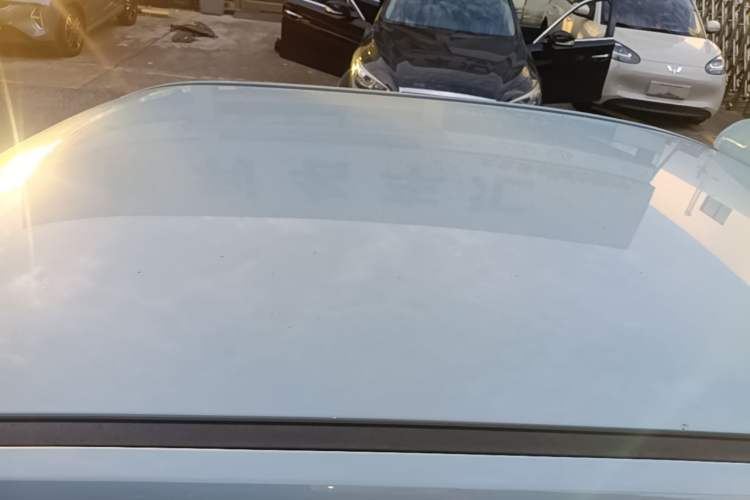 Used Wuling Hongguang MINIEV 2021 Macaron Fashion Model Lithium Iron Phosphate Roof