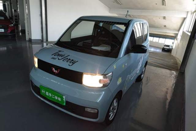 Used Wuling Hongguang MINIEV 2021 Macaron Sandwich Model 170 km Lithium Iron Phosphate