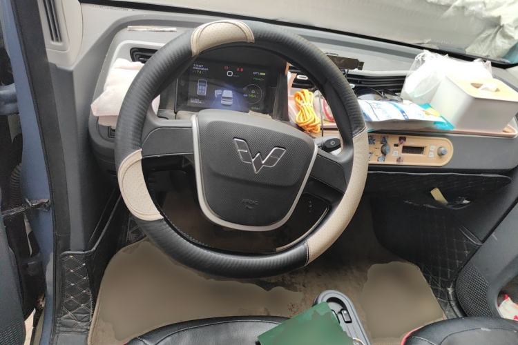 Used Wuling Hongguang MINIEV 2021 Macaron Premium Model – Lithium Iron Phosphate Steering Wheel