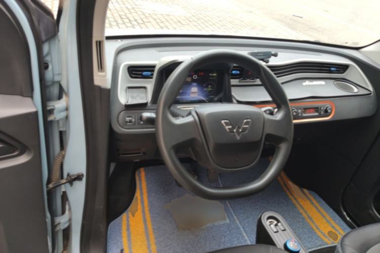 Used Wuling Hongguang MINIEV 2021 Macaron Premium Model – Lithium-NMC Steering Wheel