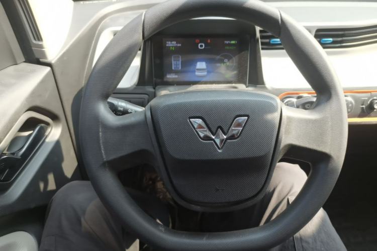 Used Wuling Hongguang MINIEV 2021 Macaron Premium Model – Lithium Iron Phosphate Steering Wheel