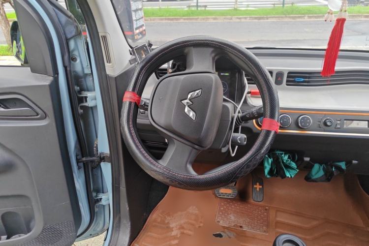 Used Wuling Hongguang MINIEV 2021 Macaron Premium Model – Lithium Iron Phosphate Steering Wheel