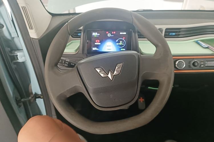 Used Wuling Hongguang MINIEV 2021 Macaron Premium Model – Lithium Iron Phosphate Steering Wheel