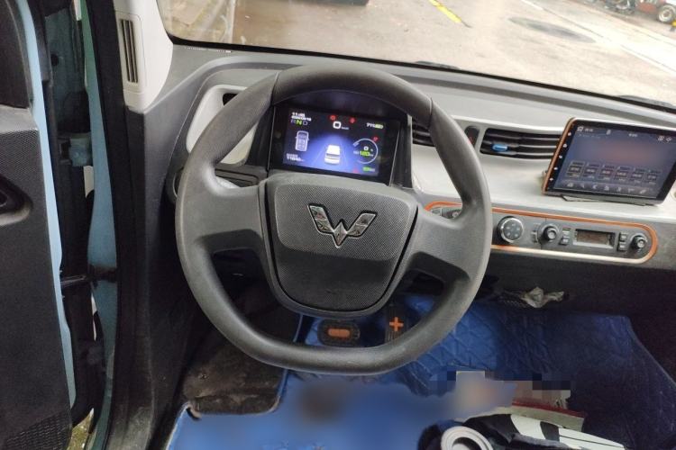 Used Wuling Hongguang MINIEV 2021 Macaron Premium Model – Lithium Iron Phosphate Steering Wheel