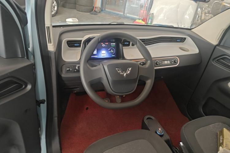 Used Wuling Hongguang MINIEV 2021 Macaron Fashion Model Lithium Iron Phosphate Steering Wheel