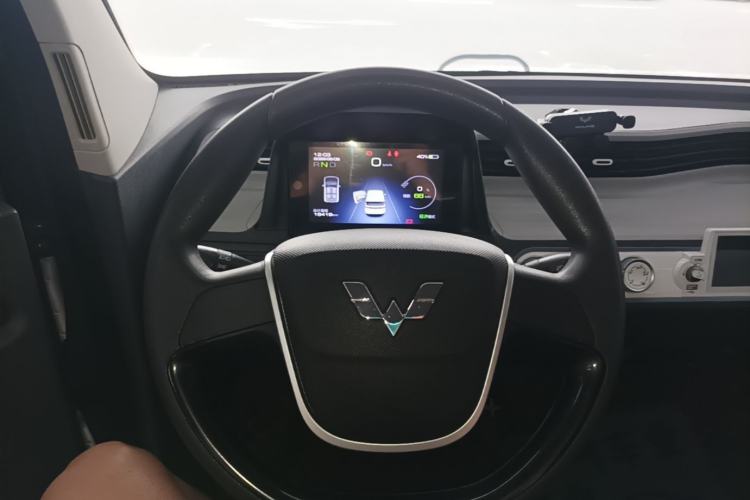 Used Wuling Hongguang MINIEV 2021 Macaron Premium Model – Lithium Iron Phosphate Steering Wheel