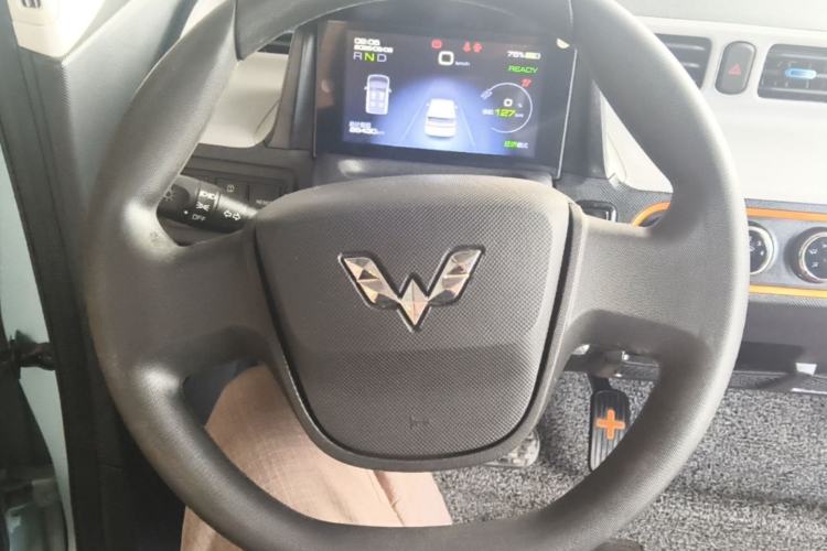 Used Wuling Hongguang MINIEV 2021 Macaron Premium Model – Lithium Iron Phosphate Steering Wheel