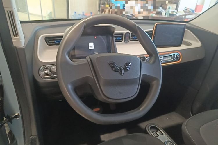 Used Wuling Hongguang MINIEV 2021 Macaron Fashion Edition Lithium-Ion Battery Steering Wheel