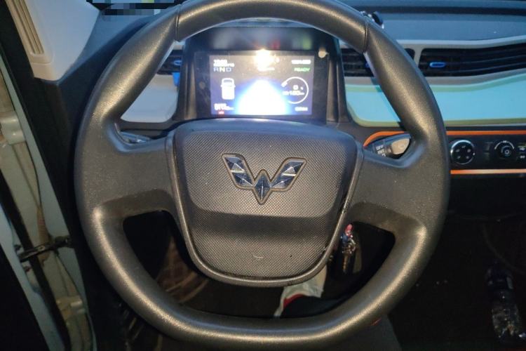 Used Wuling Hongguang MINIEV 2021 Macaron Fashion Model Lithium Iron Phosphate Steering Wheel