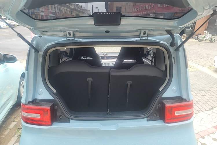 Used Wuling Hongguang MINIEV 2021 Macaron Premium Model – Lithium Iron Phosphate Trunk