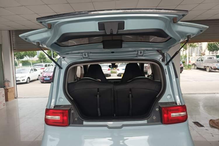 Used Wuling Hongguang MINIEV 2021 Macaron Premium Model – Lithium Iron Phosphate Trunk