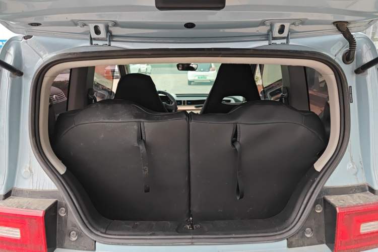 Used Wuling Hongguang MINIEV 2021 Macaron Fashion Model Lithium Iron Phosphate Trunk