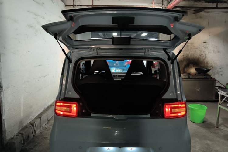 Used Wuling Hongguang MINIEV 2021 Macaron Premium Model – Lithium Iron Phosphate Trunk