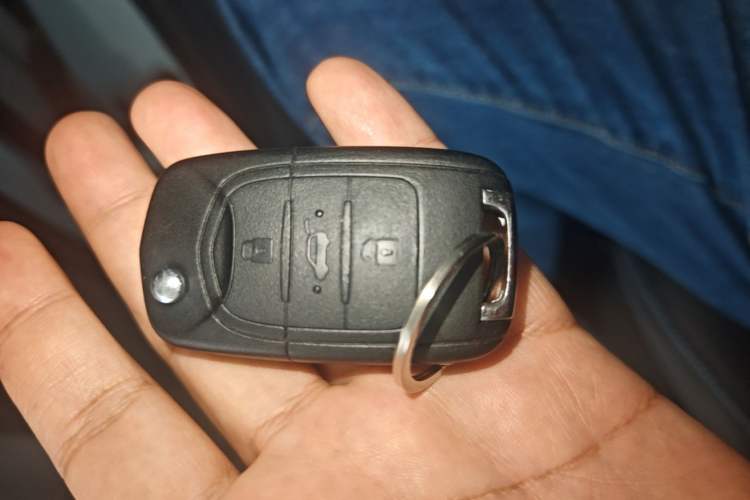 Used Wuling Hongguang MINIEV 2021 Macaron Fashion Model Lithium Iron Phosphate Vehicle Key