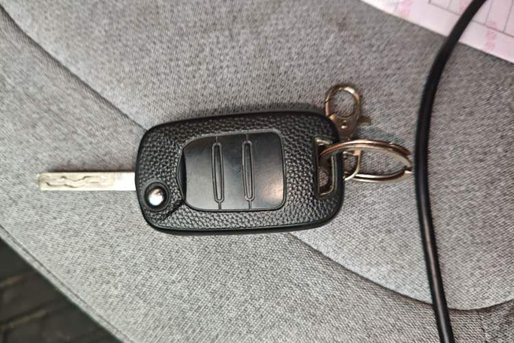 Used Wuling Hongguang MINIEV 2021 Macaron Premium Model – Lithium Iron Phosphate Vehicle Key