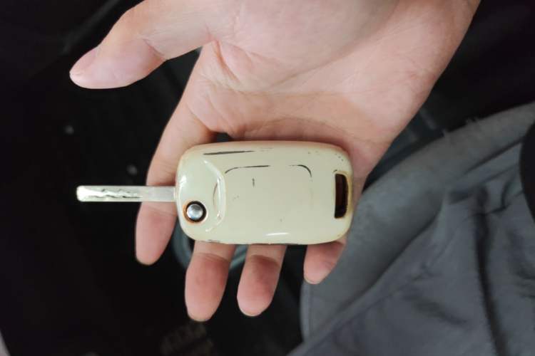 Used Wuling Hongguang MINIEV 2021 Macaron Fashion Model Lithium Iron Phosphate Vehicle Key