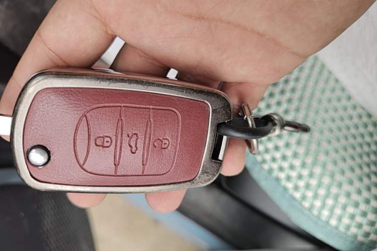 Used Wuling Hongguang MINIEV 2021 Macaron Premium Model – Lithium Iron Phosphate Vehicle Key