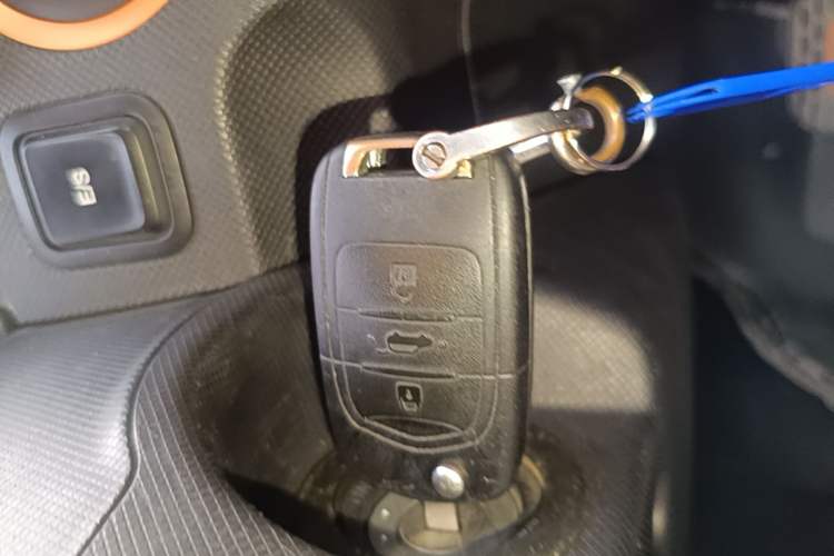 Used Wuling Hongguang MINIEV 2021 Macaron Fashion Model Lithium Iron Phosphate Vehicle Key