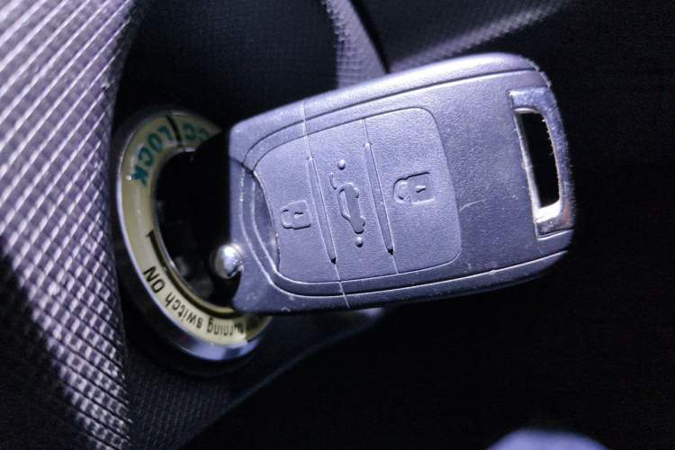 Used Wuling Hongguang MINIEV 2021 Macaron Premium Model – Lithium Iron Phosphate Vehicle Key
