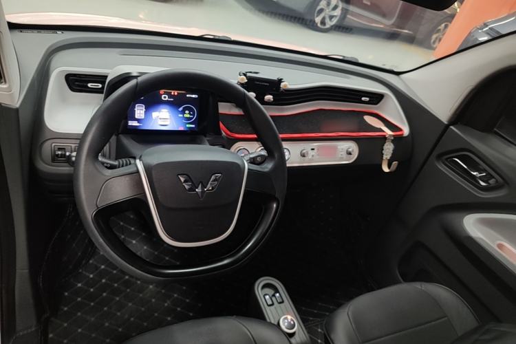 Used Wuling Hongguang MINIEV 2021 Macaron Premium Model – Lithium Iron Phosphate Center Console