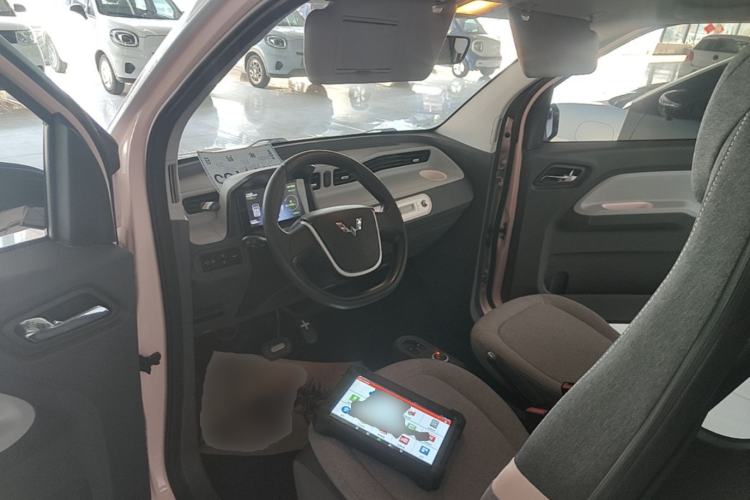 Used Wuling Hongguang MINIEV 2021 Macaron Premium Model – Lithium Iron Phosphate Center Console
