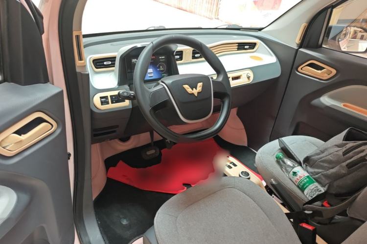 Used Wuling Hongguang MINIEV 2021 Macaron Premium Model – Lithium Iron Phosphate Center Console