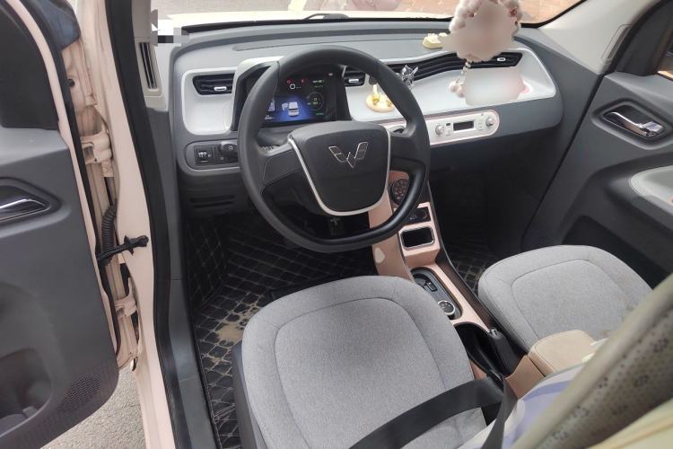 Used Wuling Hongguang MINIEV 2021 Macaron Premium Model – Lithium Iron Phosphate Center Console