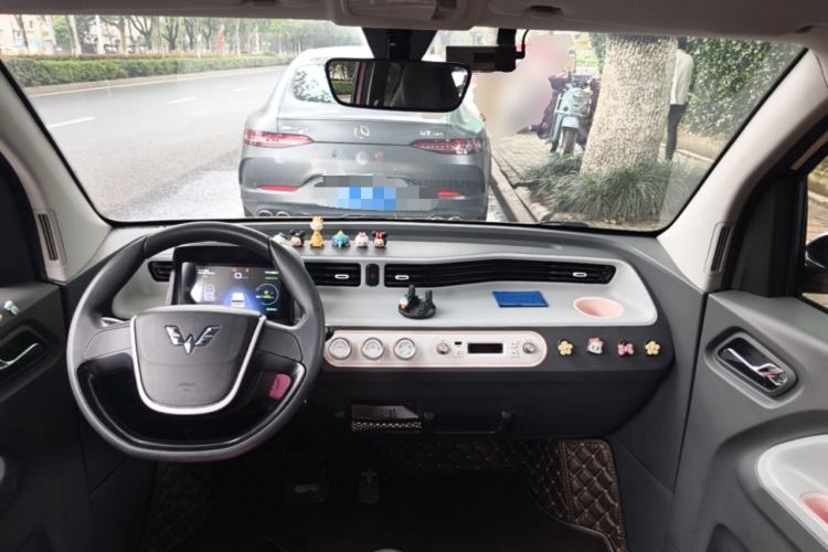 Used Wuling Hongguang MINIEV 2021 Macaron Premium Model – Lithium Iron Phosphate Center Console