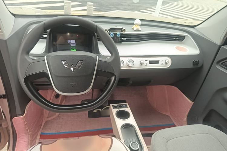 Used Wuling Hongguang MINIEV 2021 Macaron Premium Model – Lithium-NMC Center Console