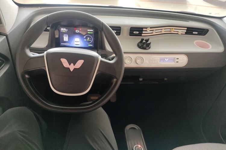 Used Wuling Hongguang MINIEV 2021 Macaron Premium Model – Lithium Iron Phosphate Center Console