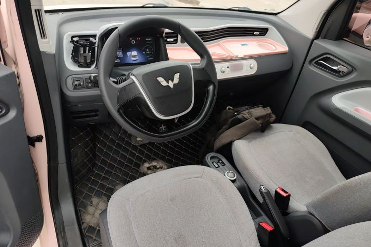 Used Wuling Hongguang MINIEV 2021 Macaron Premium Model – Lithium-NMC Center Console