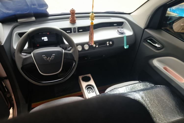 Used Wuling Hongguang MINIEV 2021 Macaron Premium Model – Lithium Iron Phosphate Center Console