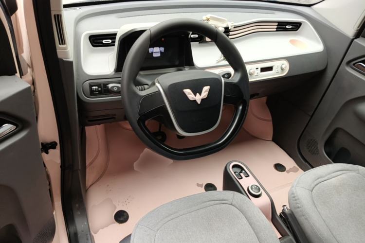 Used Wuling Hongguang MINIEV 2021 Macaron Premium Model – Lithium-NMC Center Console