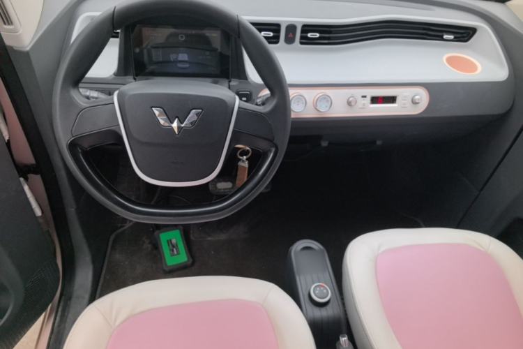 Used Wuling Hongguang MINIEV 2021 Macaron Premium Model – Lithium-NMC Center Console