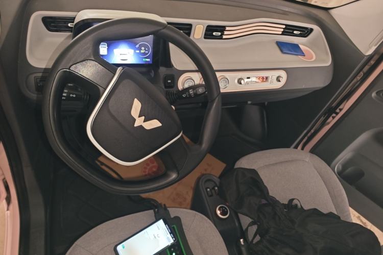 Used Wuling Hongguang MINIEV 2021 Macaron Premium Model – Lithium Iron Phosphate Center Console