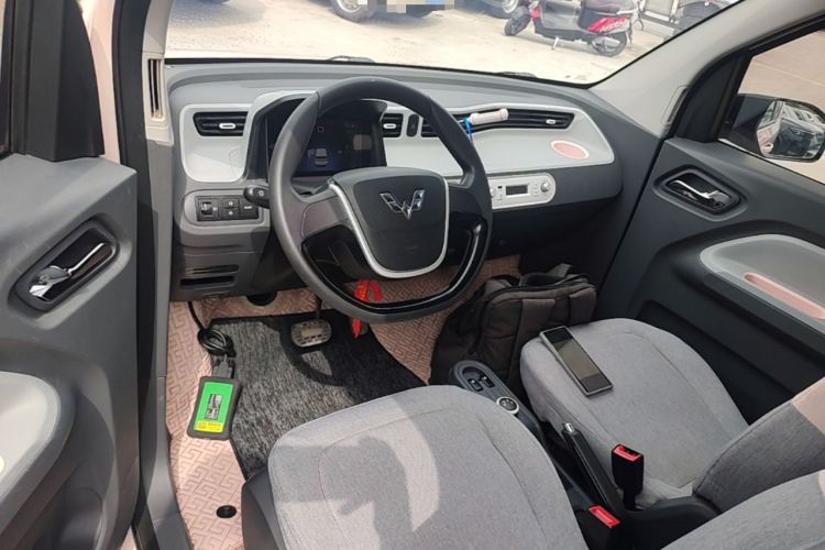 Used Wuling Hongguang MINIEV 2021 Macaron Fashion Edition Lithium-Ion Battery Center Console