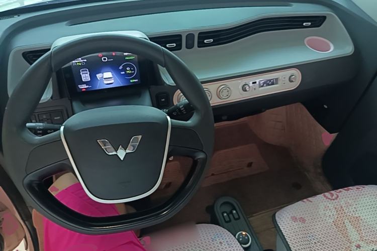 Used Wuling Hongguang MINIEV 2021 Macaron Premium Model – Lithium-NMC Center Console