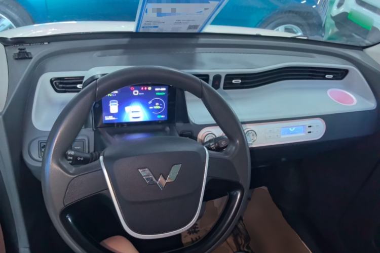 Used Wuling Hongguang MINIEV 2021 Macaron Premium Model – Lithium Iron Phosphate Center Console
