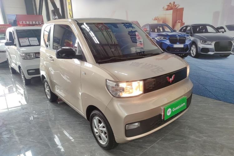 Used Wuling Hongguang MINIEV 2021 Macaron Fashion Model Lithium Iron Phosphate Front Right 45 Deg