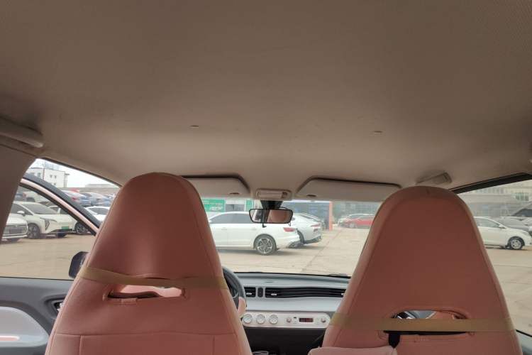 Used Wuling Hongguang MINIEV 2021 Macaron Premium Model – Lithium Iron Phosphate Headliner