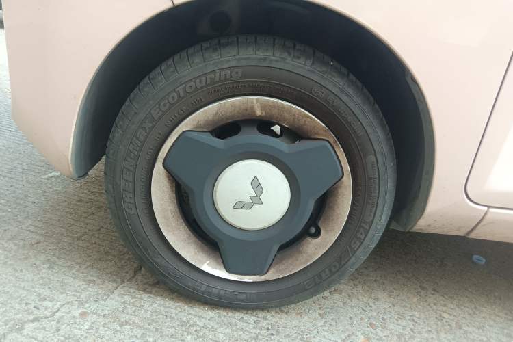 Used Wuling Hongguang MINIEV 2021 Macaron Premium Model – Lithium Iron Phosphate Left Front Wheel Hub