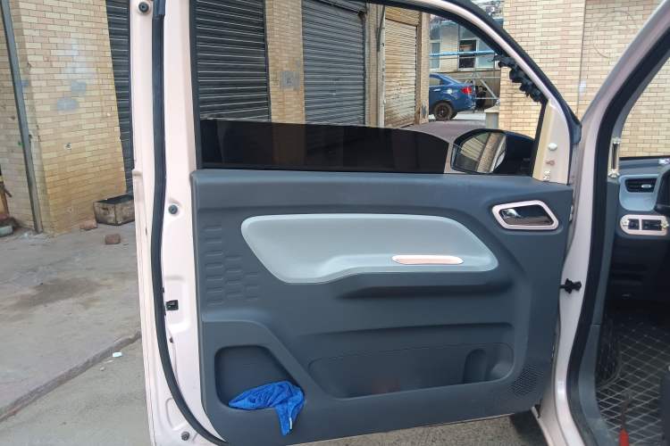 Used Wuling Hongguang MINIEV 2021 Macaron Premium Model – Lithium Iron Phosphate Left Rear Door Interior