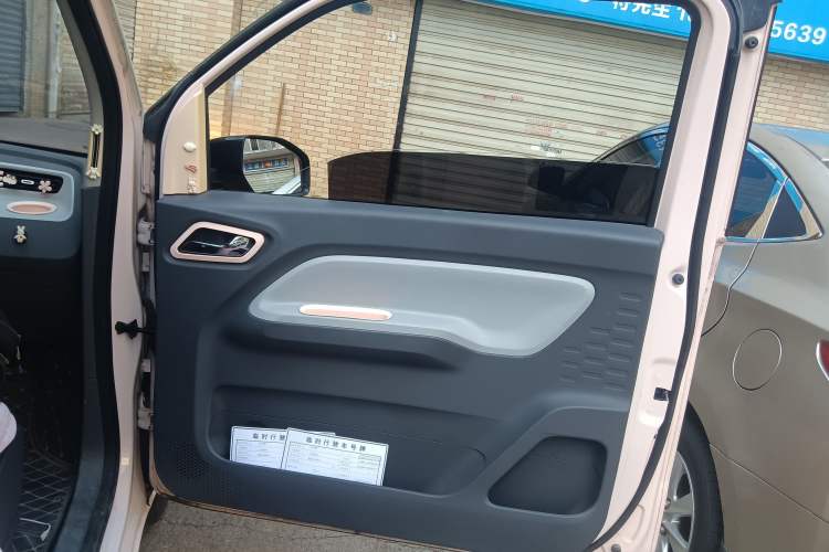 Used Wuling Hongguang MINIEV 2021 Macaron Premium Model – Lithium Iron Phosphate Right Rear Door Interior
