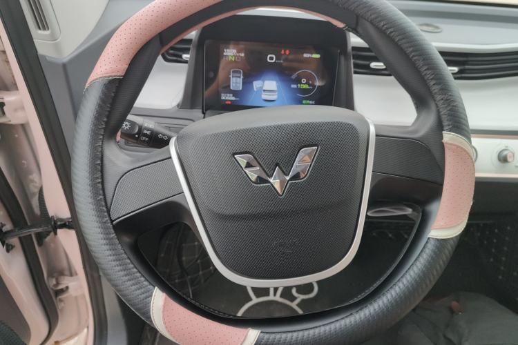 Used Wuling Hongguang MINIEV 2021 Macaron Premium Model – Lithium Iron Phosphate Steering Wheel
